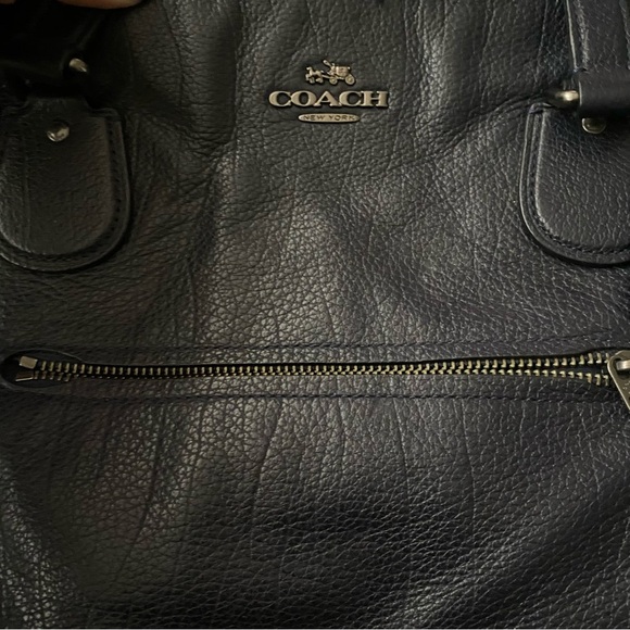 Coach tote bag. Barely used. Great condition navy blue - Picture 4 of 11